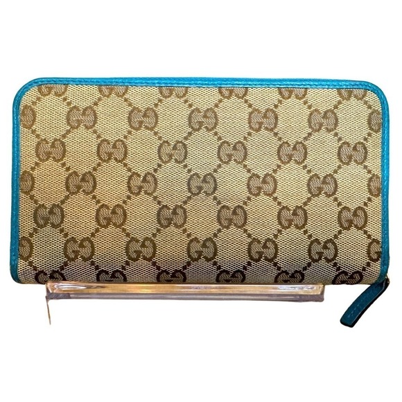 Gucci Handbags - AUTHENTIC Gucci GG Zippy Wallet